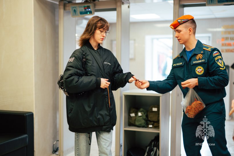 В Академии прошла традиционная акция «Георгиевская ленточка»