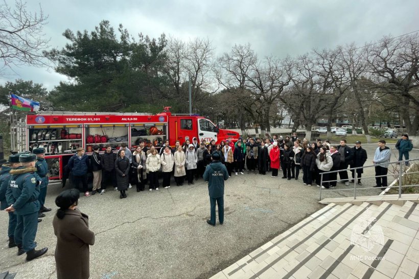 Безопасный урок провели в Геленджике