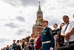На Красной площади вручили дипломы выпускникам двух вузов МЧС России