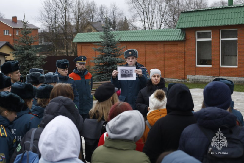 Поисковики Академии провели совместный выезд со студентами и преподавателями Колледжа дизайна и декоративного искусства РГХПУ имени С.Г. Строганова