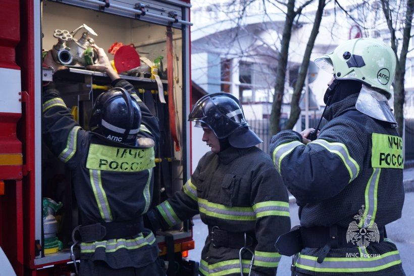 Курсанты Академии приняли участие в пожарно-тактических учениях на объекте с массовым пребыванием людей