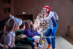Новогодний детский праздник прошел в Академии
