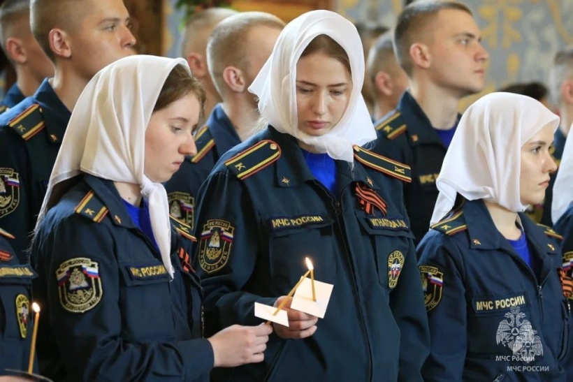 Личный состав Академии принял участие в торжественном молебне к праздникам российских пожарных