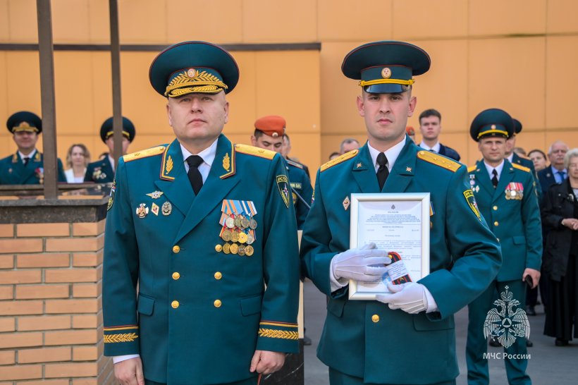  В Академии прошла торжественная линейка, посвященная Дню знаний   