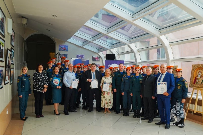 В Академии прошла выставка икон «Небесные покровители Армии и Флота России»