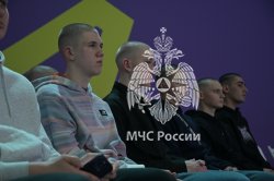 Сотрудники и курсанты вуза приняли участие в концерте творческих коллективов МЧС России на ВДНХ