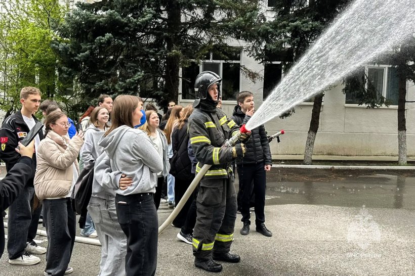 Курсанты Академии провели открытый урок в Краснодарском крае