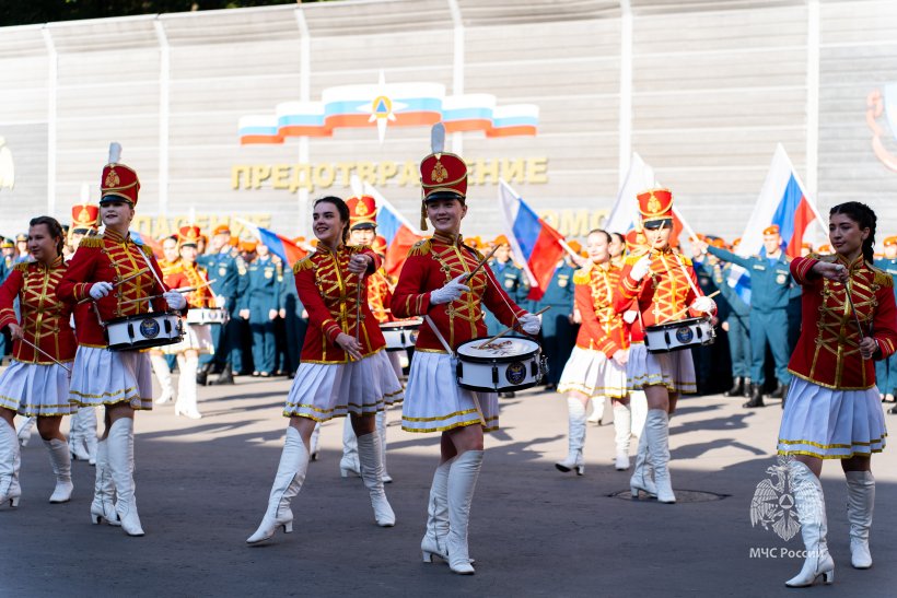  В Академии прошла торжественная линейка, посвященная Дню знаний   