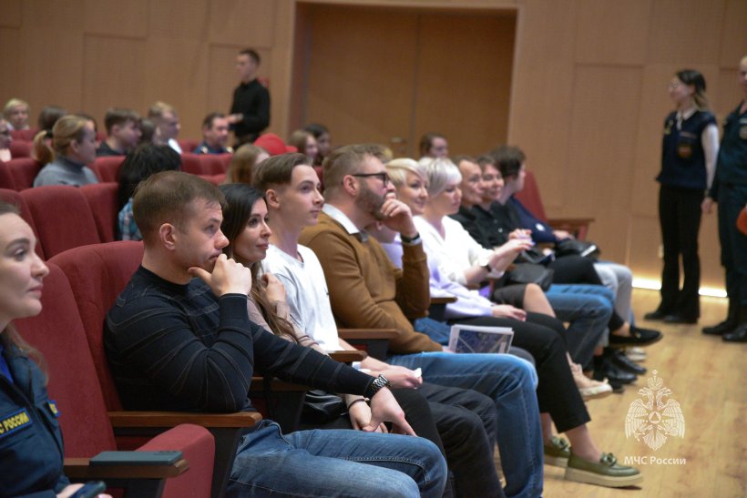 Академия открыла двери для будущих абитуриентов и их родителей