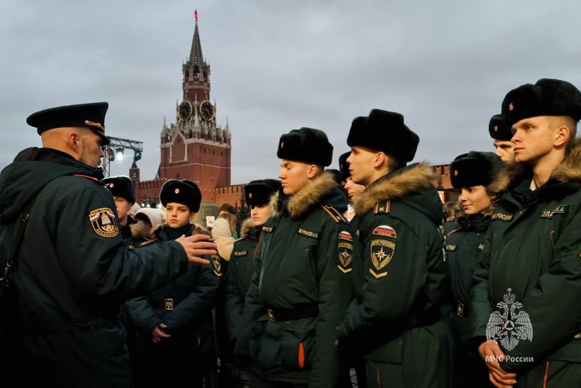 Поисковики Академии ГПС МЧС России посетили музей под открытым небом