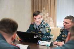 Заместители главы МЧС России провели занятия со слушателями Академии