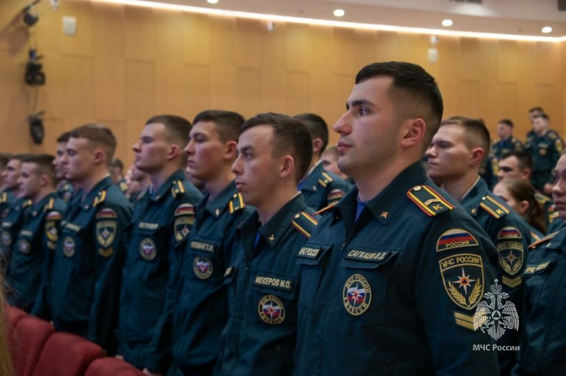 В Академии почтили память генерала Д.И. Михайлика