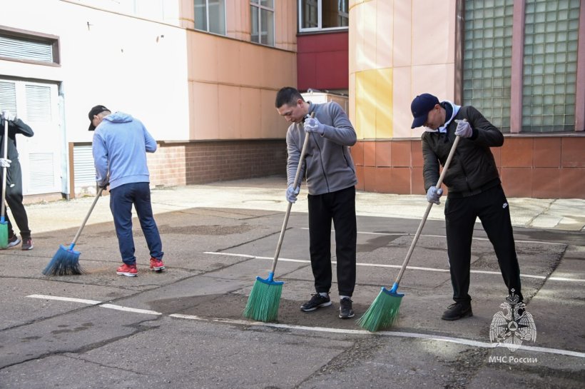 В Академии состоялся традиционный субботник
