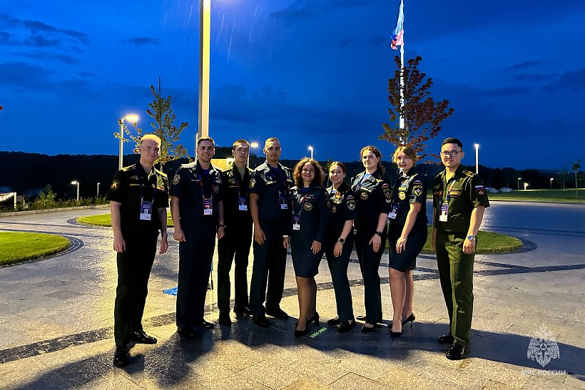 Молодая смена МЧС России на Территории смыслов