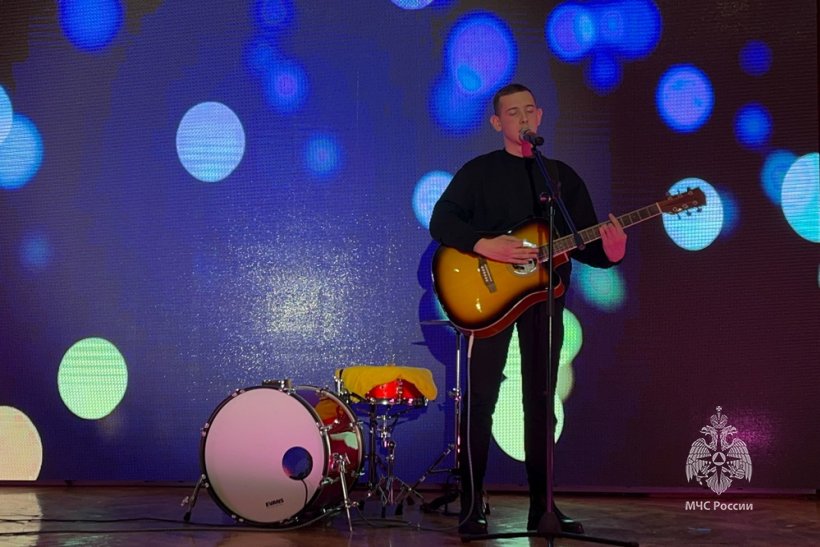 Сотрудники и курсанты Академии выступили в военном госпитале имени А.А. Вишневского