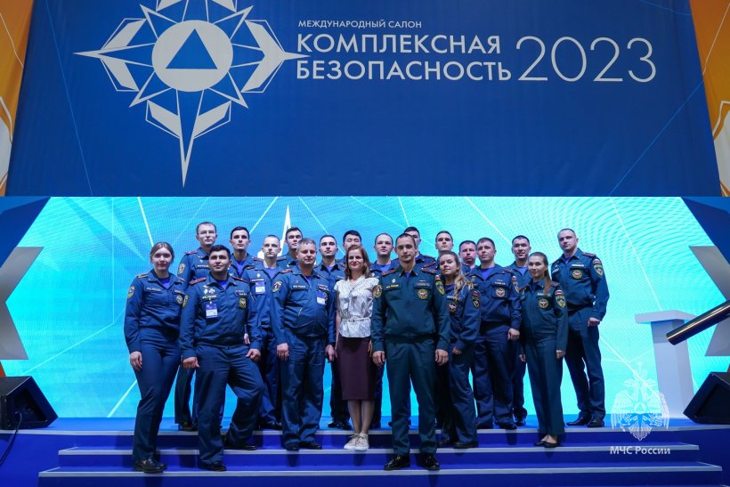 Актуальные вопросы деятельности молодых ученых обсудили на площадке Салона