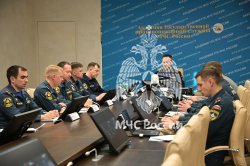 Заместитель Министра МЧС России Антон Герасимов провел рабочую встречу с представителями Академии и центрального аппарата