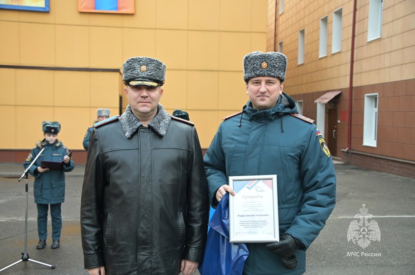 Сегодня на плацу Академи состоялось построение постоянного и переменного состава.