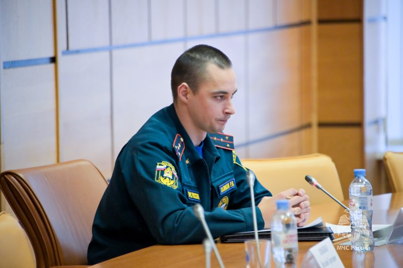 В МЧС России прошло первое заседание Совета молодых ученых