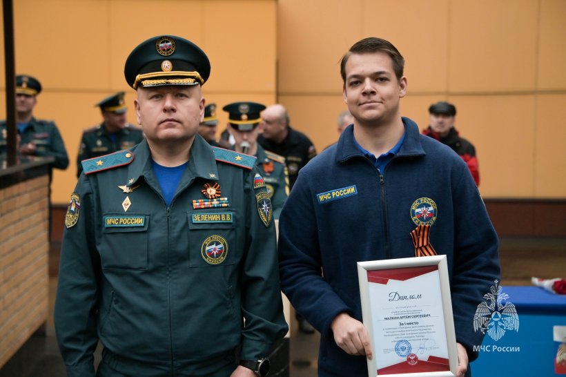 На плацу Академии состоялось построение постоянного и переменного состава
