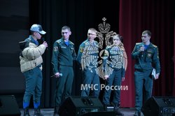 В большом академическом зале Академии состоялся фестиваль команд «Клуба веселых и находчивых».