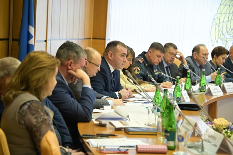 На базе Академии прошло заседание учебно-методического совета МЧС России под председательством заместителя директора Департамента образовательной и научно-технической деятельности МЧС России Виталия Штаймеца.