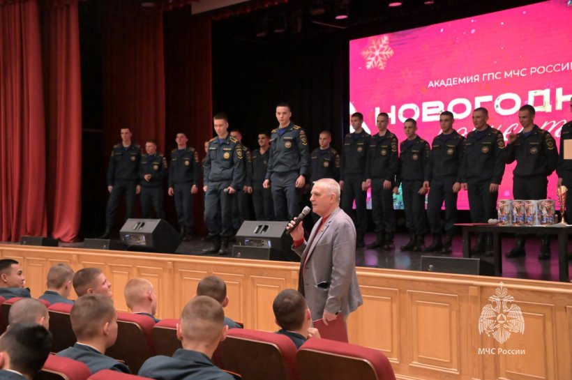 Курсанты сошлись в творческом поединке