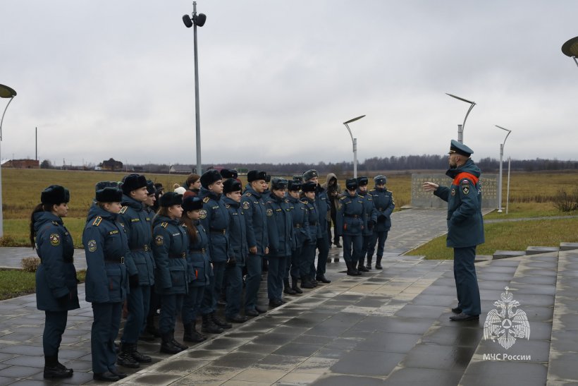Поисковики Академии провели совместный выезд со студентами и преподавателями Колледжа дизайна и декоративного искусства РГХПУ имени С.Г. Строганова