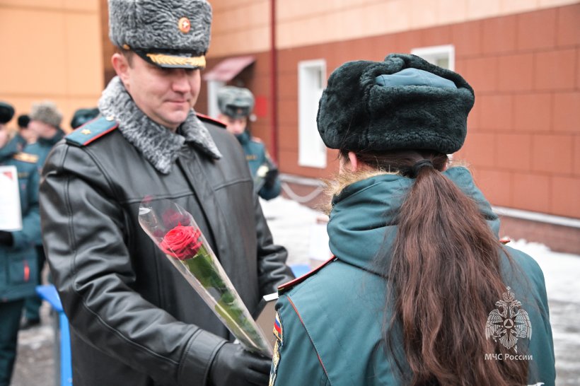 На плацу Академии состоялось построение переменного и постоянного состава