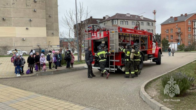 БЕЗОПАСНЫЙ УРОК ДЛЯ ОБУЧАЮЩИХСЯ НАЧАЛЬНЫХ КЛАССОВ