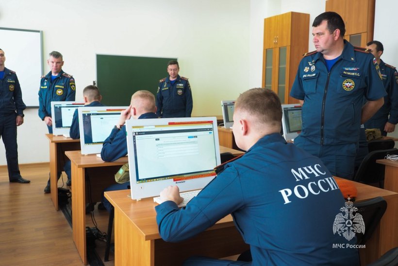 В Академии подвели итоги аттестации курсантов на квалификацию «спасатель»