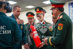 Академию посетила делегация из Вьетнама