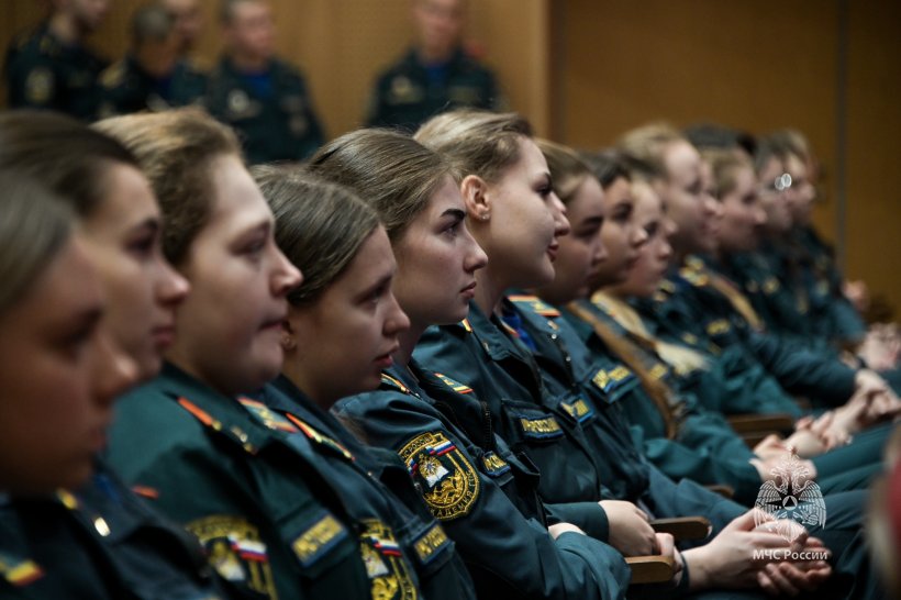 Сегодня наша страна отмечает один из важнейших государственных праздников – День Конституции Российской Федерации