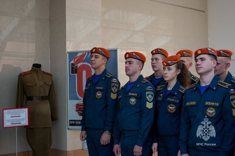 В Академии открыли новую экспозицию «Сквозь огонь и годы»