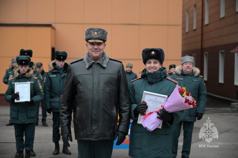 На плацу состоялось ежемесячное построение постоянного и переменного состава Академии