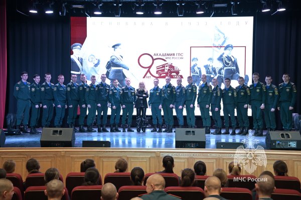 Глава Лиги безопасного интернета Екатерина Мизулина встретилась с личным составом Академии