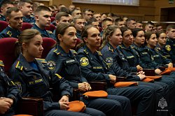 Курсанты выпускных курсов встретились с представителем СУ ФПС № 72 МЧС России