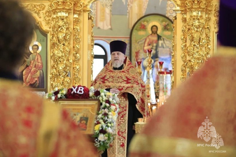 Личный состав Академии принял участие в торжественном молебне к праздникам российских пожарных