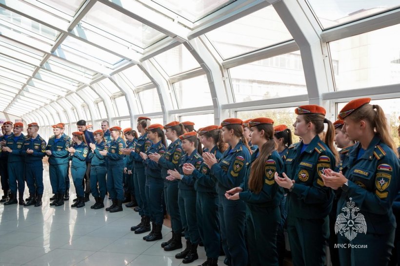 В Академии открыли новую экспозицию «Сквозь огонь и годы»