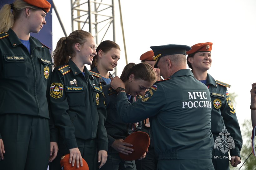 В Апаринках наградили победителей 1-ого международного гран-при профессионального мастерства пожарных и спасателей