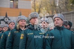 На плацу Академии состоялось построение переменного и постоянного состава