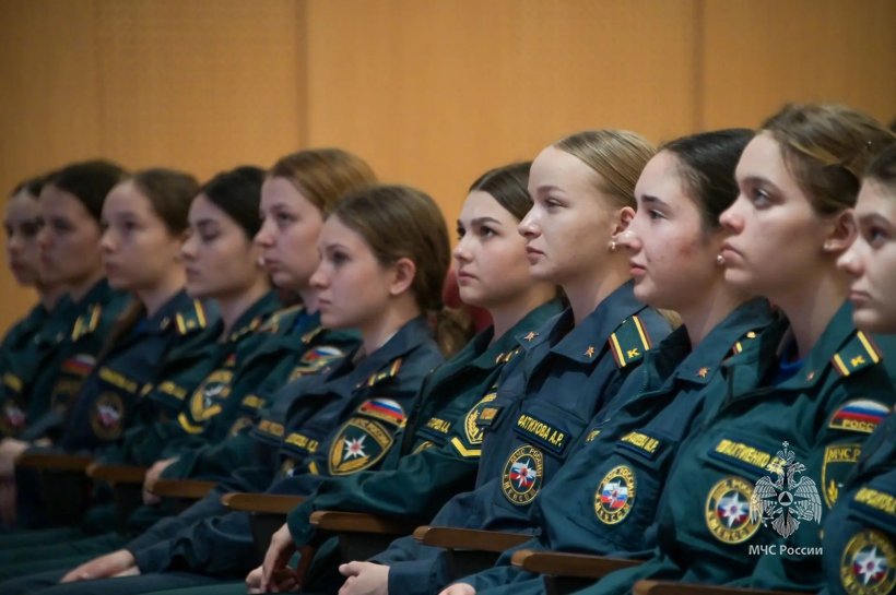 В Академии прошел урок мужества с ветераном СВО