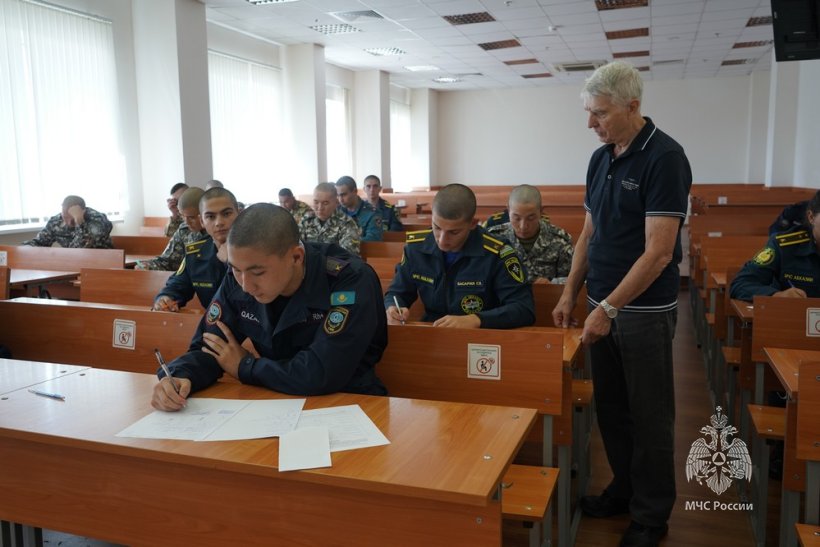 В институте подготовки иностранных граждан проходят вступительные испытания