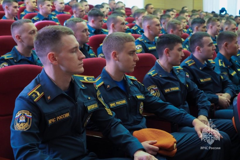 В Академии подвели итоги аттестации курсантов на квалификацию «спасатель»