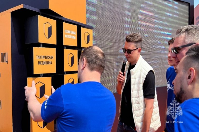 В интерактивном квесте «Стать героем» приняли участие около 200 человек