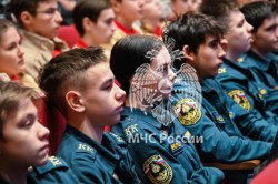 В рамках соглашения Департамента образования и науки города Москвы с Академией ГПС МЧС России для учащихся 10 и 11 кадетских классов столицы был реализован цикл мероприятий профориентационной направленности.