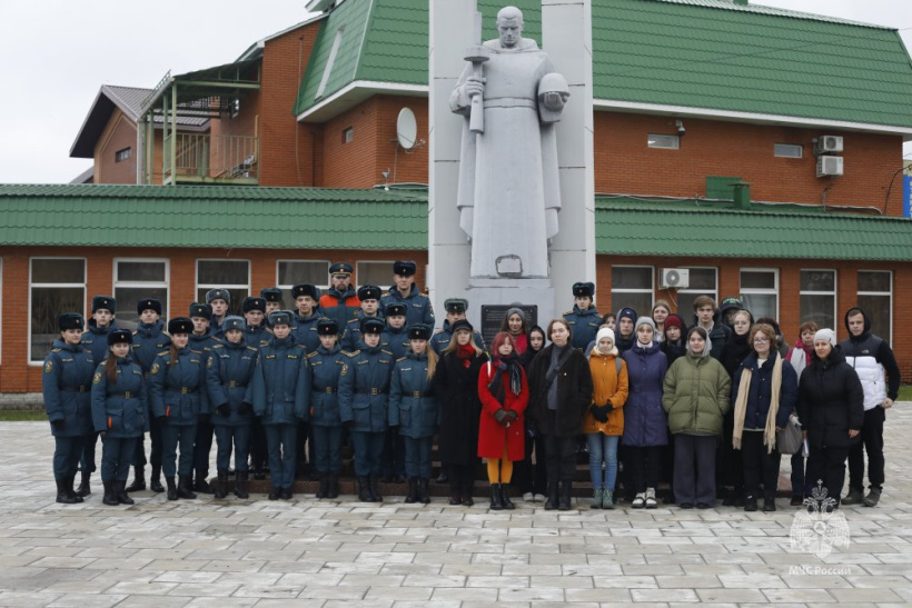 Поисковики Академии провели совместный выезд со студентами и преподавателями Колледжа дизайна и декоративного искусства РГХПУ имени С.Г. Строганова