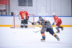 Хоккеисты вуза продолжают бороться за выход в плей-офф Чемпионата Студенческой хоккейной лиги Москвы и Московской области