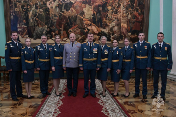 В Кремле с Владимиром Путиным встретились лучшие выпускники Академии